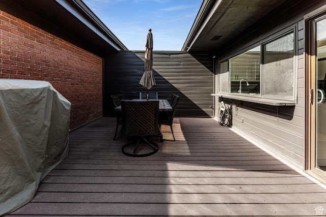 1357 E Ridgewood Ln S, Bountiful, UT 84010 - view of wooden terrace