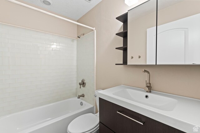 763 S Silver Leaf Dr, Mapleton, UT 84664 - full bath with vanity,  shower combination, and toilet