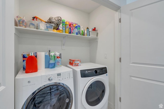 929 S 950 W, American Fork, UT 84003 - washroom featuring laundry area and washing machine and clothes dryer