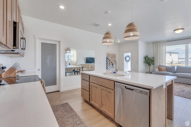 929 S 950 W, American Fork, UT 84003 - kitchen featuring visible vents, a sink, open floor plan, light countertops, and appliances with stainless steel finishes