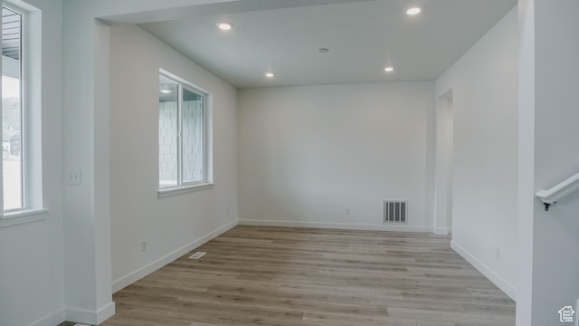 876 W Sika Cir S Unit 205, Saratoga Springs, UT 84045 - unfurnished room featuring light wood-style flooring and recessed lighting
