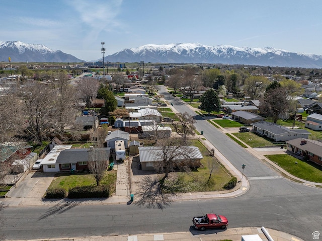 621 N 200 W, Clearfield, UT 84015 - aerial view with a mountain view