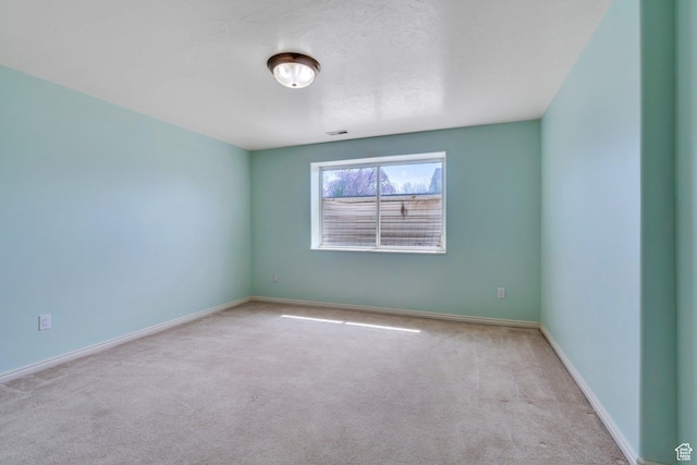 492 W 175 N, Orem, UT 84057 - spare room with visible vents, baseboards, and carpet