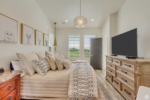 419 W 850 N, Farmington, UT 84025 - bedroom featuring light wood-style flooring and recessed lighting