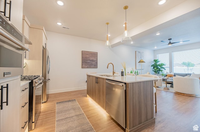 4342 W 5430 S Unit B, Roy, UT 84067 - kitchen featuring stainless steel appliances, modern cabinets, a sink, ceiling fan, and recessed lighting