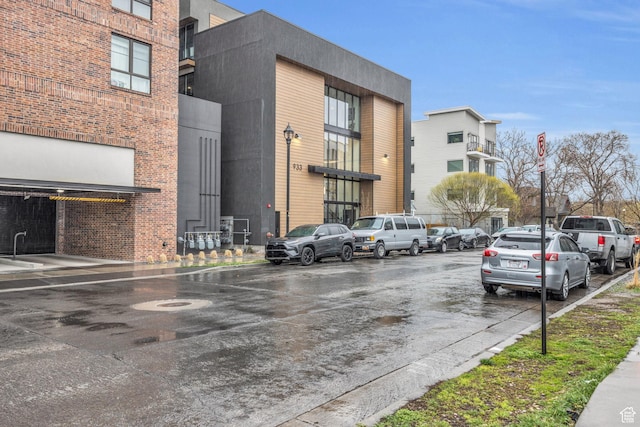 933 S Washington St Unit 107, Salt Lake City, UT 84101 - view of uncovered parking lot