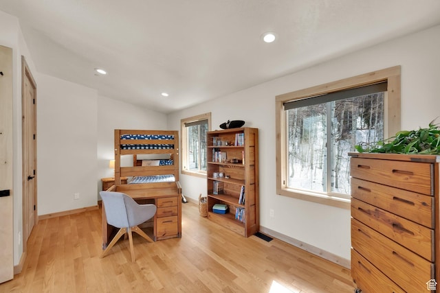 10802 E Green Briar Rd Unit 562, Heber City, UT 84032 - bedroom with visible vents, baseboards, recessed lighting, vaulted ceiling, and light wood-style flooring