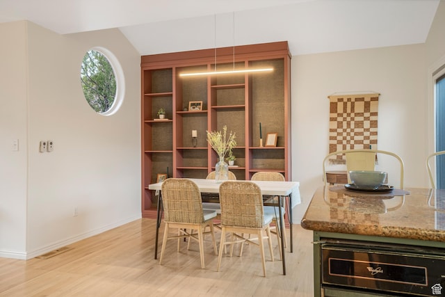 282 Valley View Dr, Springdale, UT 84767 - dining space featuring light wood-style flooring, baseboards, and visible vents