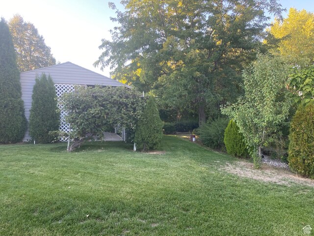 848 N 500 W, Malad City, ID 83252 - view of yard