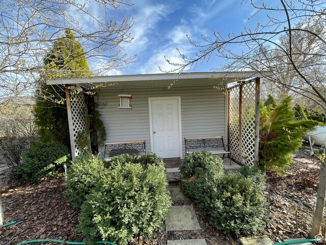 848 N 500 W, Malad City, ID 83252 - view of outbuilding featuring a porch