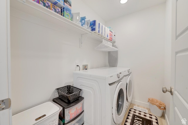 4696 W Talavera Way, Kearns, UT 84118 - washroom with laundry area, separate washer and dryer, tile patterned flooring, visible vents, and baseboards