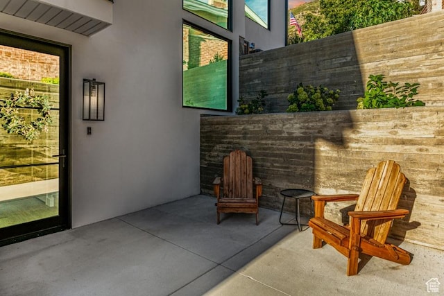 4155 S Parkview Dr, Salt Lake City, UT 84124 - view of patio featuring fence
