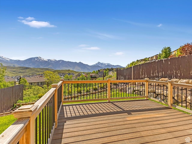 14939 S Winged Bluff Ln, Draper, UT 84020 - deck featuring a fenced backyard and a mountain view