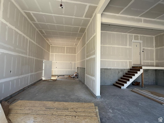 2405 W 3200 N, Farr West, UT 84404 - view of garage