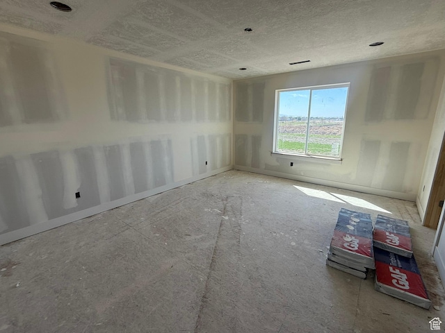 2405 W 3200 N, Farr West, UT 84404 - view of empty room