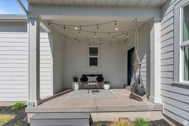 view of patio / terrace with a porch