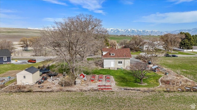 bird's eye view with a mountain view