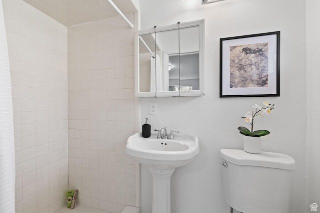 3481 S 3530 E, Salt Lake City, UT 84109 - full bathroom with tiled shower and toilet