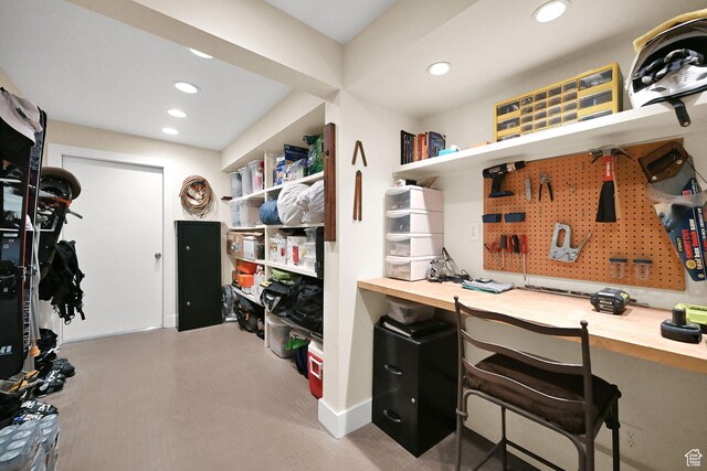 1401 E Sigsbee Ave, Salt Lake City, UT 84103 - office space with a workshop area and recessed lighting