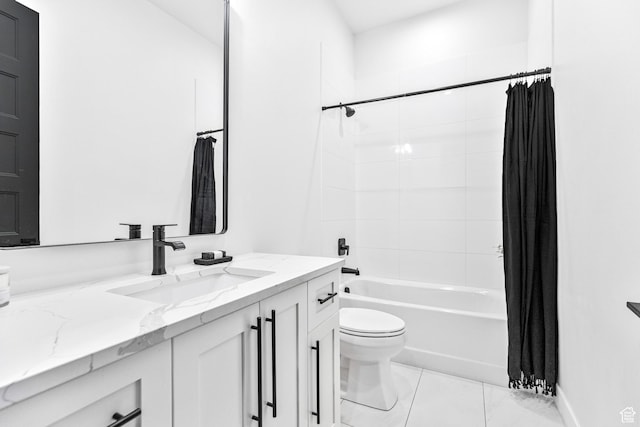94 S 950 E, Hyde Park, UT 84318 - bathroom with toilet, vanity, and shower / bath combination with curtain