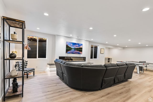 94 S 950 E, Hyde Park, UT 84318 - living room with recessed lighting, light wood-style flooring, and baseboards