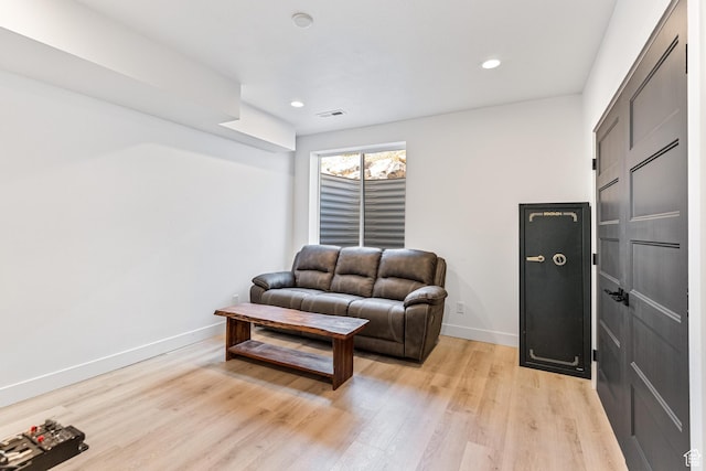 94 S 950 E, Hyde Park, UT 84318 - sitting room featuring visible vents, baseboards, recessed lighting, and light wood-style floors