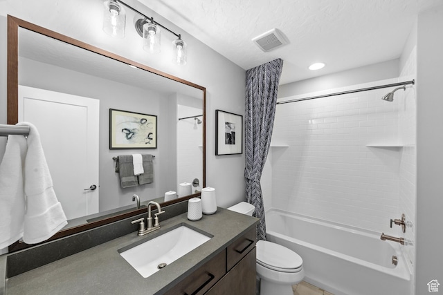 1026 W Chokecherry Dr Unit 135, Mapleton, UT 84664 - full bathroom featuring shower / tub combo with curtain, vanity, and a textured ceiling