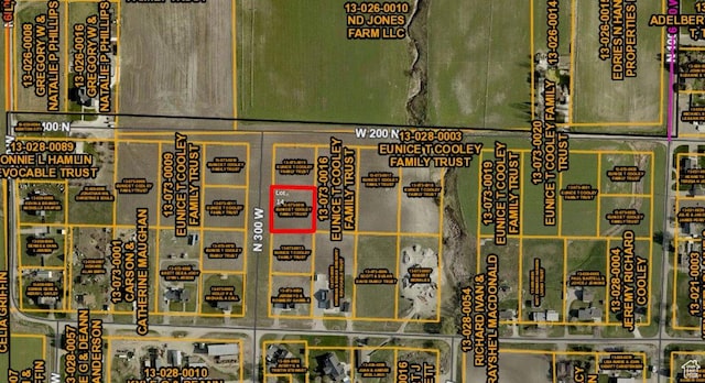 172 N 300 W Unit 14, Newton, UT 84327 - photo 2