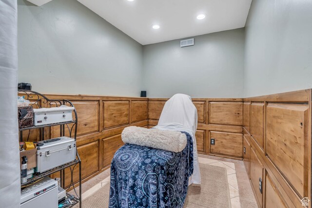 996 W 1340 N, Orem, UT 84057 - living area with visible vents, recessed lighting, and light tile patterned floors