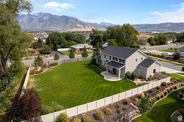 bird's eye view with a mountain view