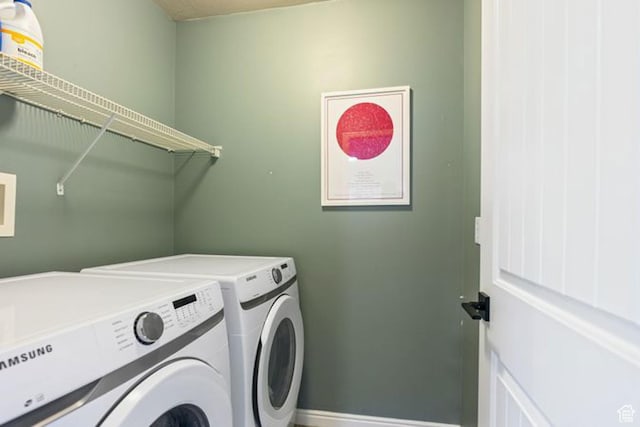 896 W Waterside Dr, Farmington, UT 84025 - washroom with laundry area, separate washer and dryer, and baseboards
