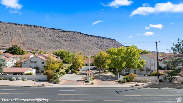 view of mountain feature featuring a residential view
