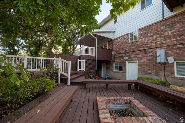 506 S 1200 E, Bountiful, UT 84010 - wooden deck featuring fence