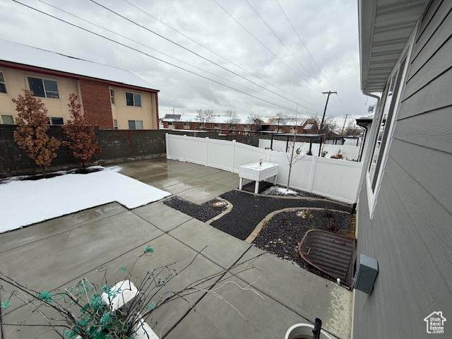 328 E 1100 S, Centerville, UT 84014 - view of patio / terrace featuring a fenced backyard