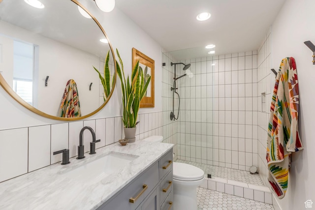 528 W Weber Canyon Rd, Oakley, UT 84055 - full bath with a tile shower, toilet, vanity, recessed lighting, and tile patterned flooring