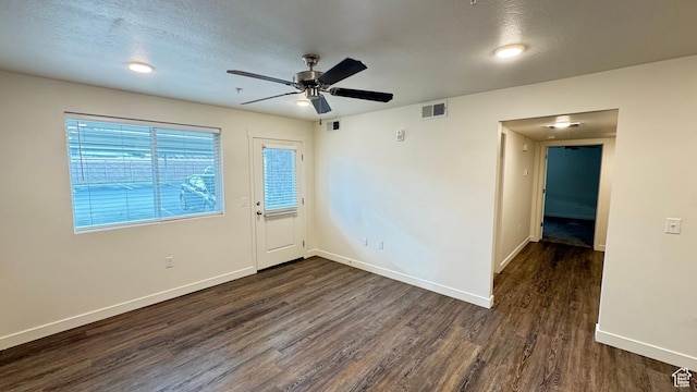 383 W 625 N A-D, Unit A-D Payson, UT 84651 - empty room featuring dark wood-type flooring, visible vents, baseboards, and ceiling fan
