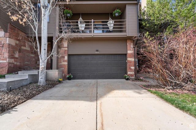 4042 Saddleback Rd, Park City, UT 84098 - garage with driveway