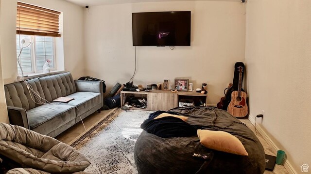 3193 S Southfield Rd W, Daniel, UT 84032 - view of living room