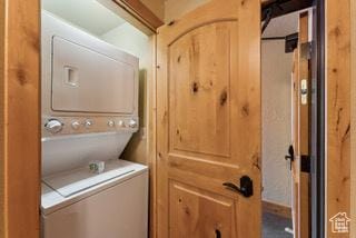 2669 Canyons Resort Dr Unit 207, Park City, UT 84098 - clothes washing area featuring laundry area and stacked washer / drying machine