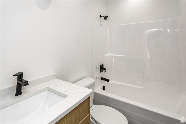 432 Tee Cir, Preston, ID 83263 - full bathroom featuring bathing tub / shower combination, vanity, and toilet