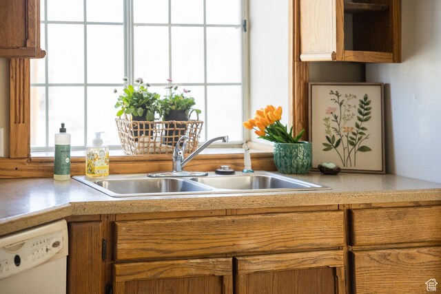 1370 S 1900 E, Vernal, UT 84078 - kitchen with plenty of natural light, dishwasher, light countertops, and a sink