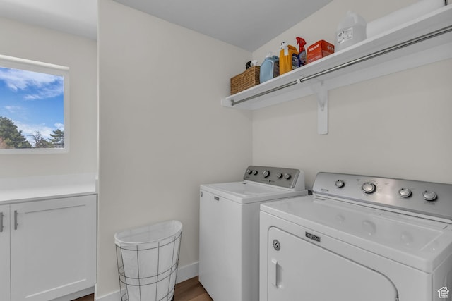 1958 E Janet Kay Ln, Holladay, UT 84121 - clothes washing area with light wood-style flooring, independent washer and dryer, baseboards, and cabinet space