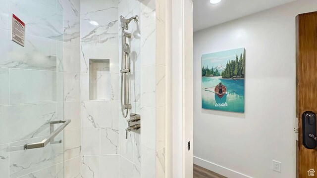 3000 Canyons Resort Dr Unit 4600, Park City, UT 84098 - bathroom featuring recessed lighting, tiled shower, and baseboards