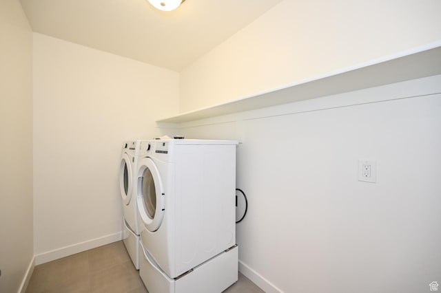 578 S 1080 W, American Fork, UT 84003 - laundry room with baseboards, separate washer and dryer, and laundry area