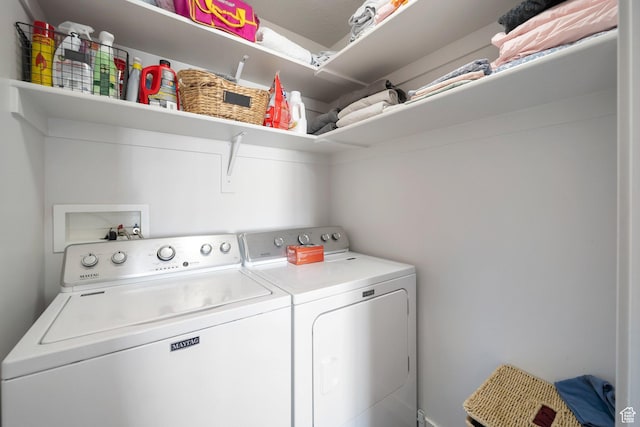 172 E Legacy Pkwy, Saratoga Springs, UT 84045 - laundry room with washer and clothes dryer and laundry area