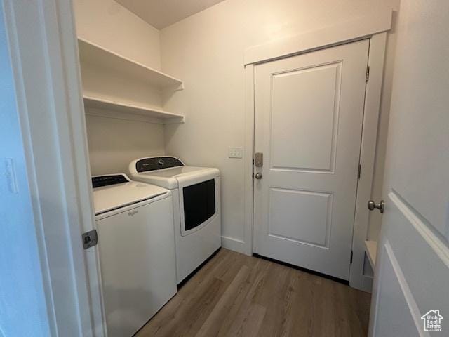 122 W 930 S, Tremonton, UT 84337 - washroom with wood finished floors, washing machine and dryer, and laundry area