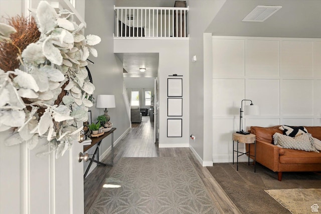 254 W 720 S, American Fork, UT 84003 - entrance foyer featuring wood finished floors and baseboards