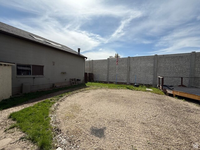 24 S 400 W, Kaysville, UT 84037 - view of yard featuring fence