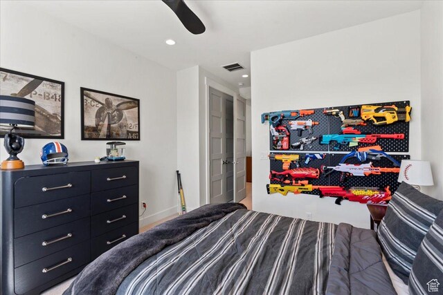 bedroom with ceiling fan, baseboards, visible vents, and recessed lighting