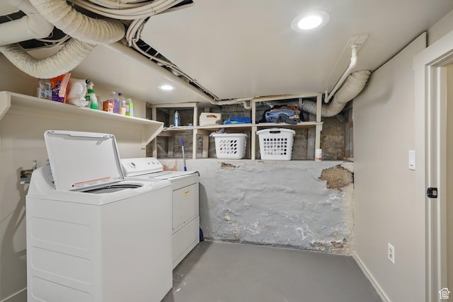 1148 E Kensington Ave, Salt Lake City, UT 84105 - laundry area with washing machine and dryer and recessed lighting